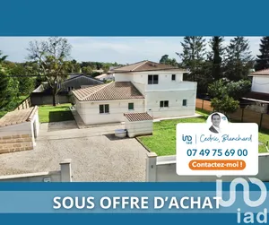 Maison d'architecte à Saint-Loubès (33450)