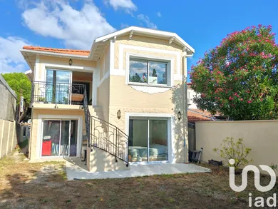 House at Mérignac (33700)