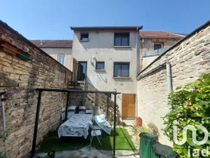 Maison de ville à Ladoix-Serrigny (21550)