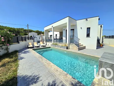 House at Saint-Nazaire (30200)