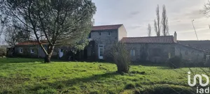 Maison à Apremont (85220)