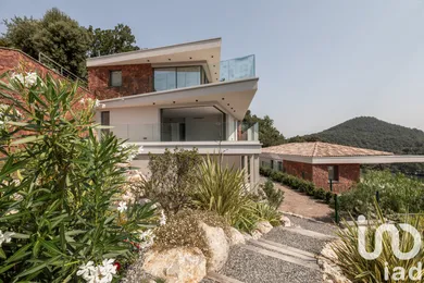 Appartement à Les Adrets-de-l'Estérel (83600)