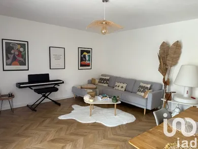 Apartment at Nîmes (30900)