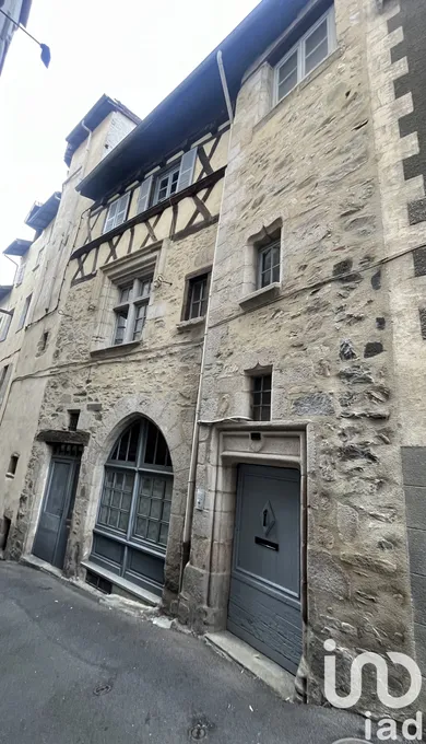 Building at Tulle (19000)