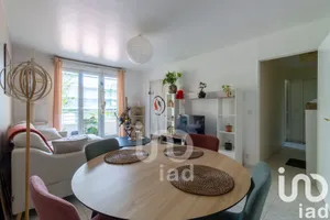 Apartment at Chanteloup-les-Vignes (78570)