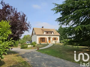 House at Rouvres (28260)
