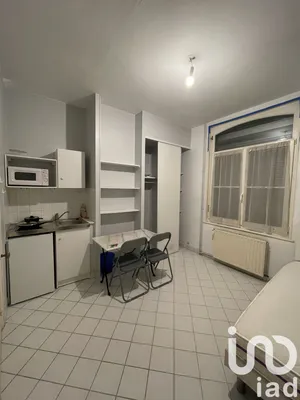 Studio at Amiens (80080)