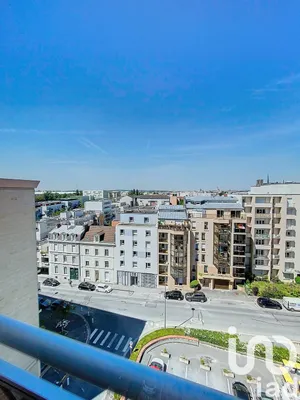 Apartment at Reims (51100)