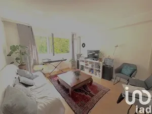 Apartment at Montrouge (92120)