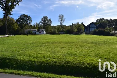 Terrain à Saint-Jean-les-Deux-Jumeaux (77660)
