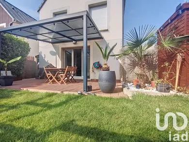 Maison à Bruyères-le-Châtel (91680)