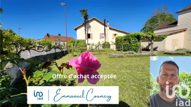 Traditional house at Sauveterre-de-Béarn (64390)