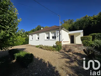 House in Maintenon (28130)