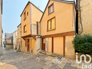 Immeuble à Laval (53000)