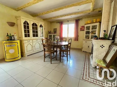 Maison traditionnelle à Aix-en-Provence (13290)