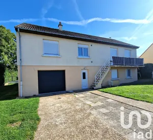 House at Courgenard (72320)