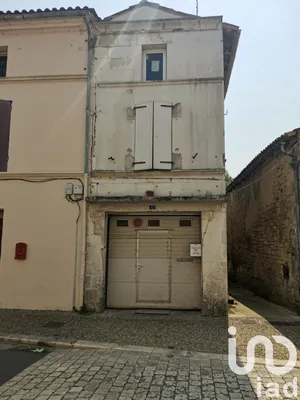 Townhouse in Pons (17800)