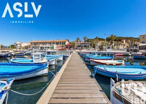 Maison d'architecte à Six-Fours-les-Plages (83140)