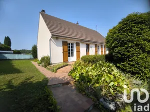 Maison traditionnelle à Cires-lès-Mello (60660)