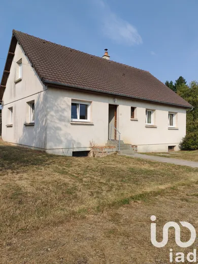 Traditional house at Leffard (14700)