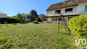 Maison à Saint-Martin-sur-le-Pré (51520)