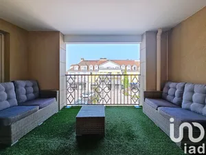 Apartment at Tigery (91250)