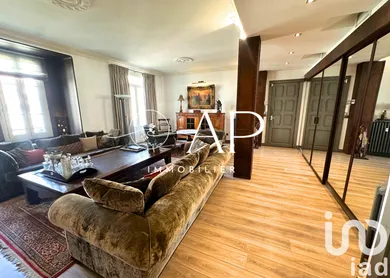 Apartment in Toulon (83000)