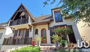 Traditional house at Ollainville (91340)