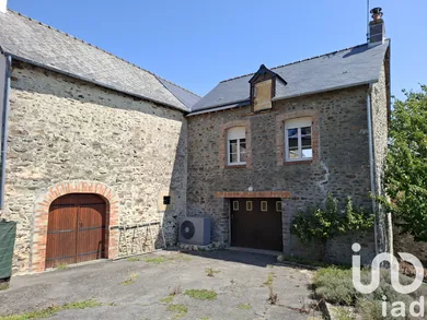 Traditional house in Saint-Paul-le-Gaultier (72130)