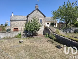 Maison traditionnelle à Saint-Paul-le-Gaultier (72130)