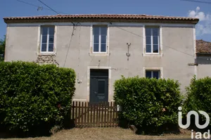 House at Fontet (33190)