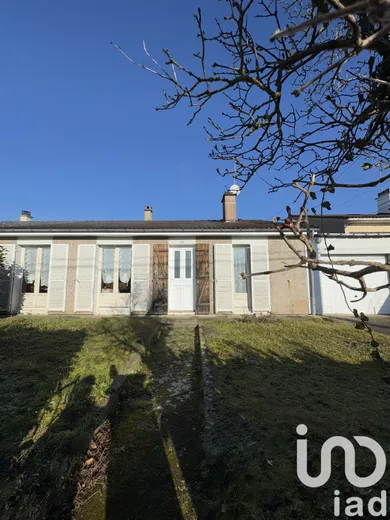 Maison à Saint-Germain-du-Puy (18390)