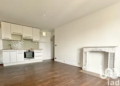 Apartment in Montfort-l'Amaury (78490)