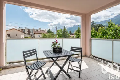 Apartment in Échirolles (38130)