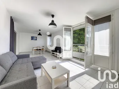 Apartment at Bonsecours (76240)