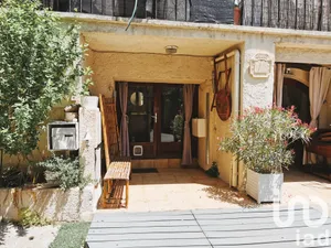 Apartment in Vailhauquès (34570)