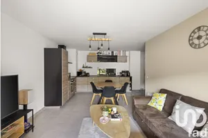 Apartment at Gardanne (13120)