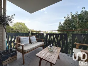 Apartment in Rosny-sous-Bois (93110)