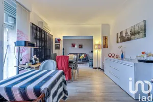 Apartment at Nîmes (30900)