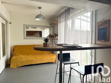 Apartment at Nantes (44300)