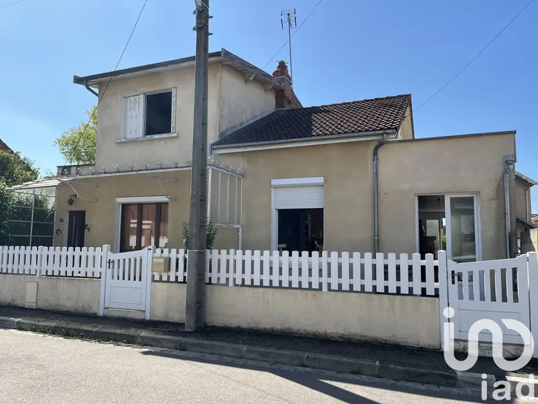 Maison 4 pièces 106 m² · à Sainte-Savine · 106 m² · 185 000 €
