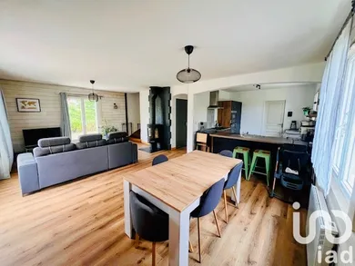 Maison à Saint-Antoine-du-Rocher (37360)