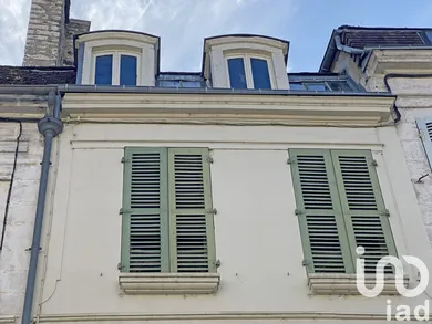 Building in Tonnerre (89700)