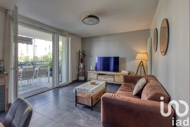 Apartment in Saint-Ismier (38330)