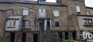Building in Fumay (08170)