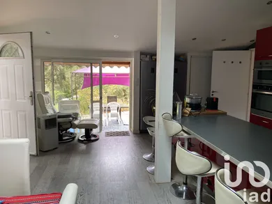 Park home in Trets (13530)