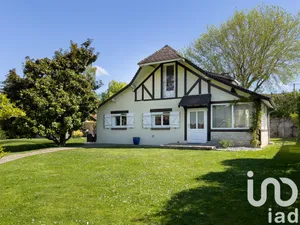 House at Normanville (27930)