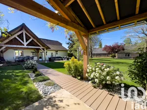 House at Normanville (27930)