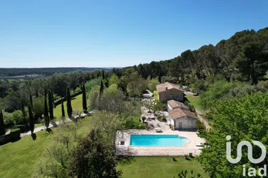 House at Lambesc (13410)