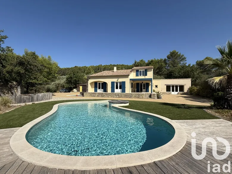 Maison 7 pièces 200 m² · à Entrechaux · 200 m² · 898 000 €
